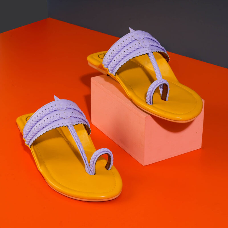 Laye Color Block Kolhapuri