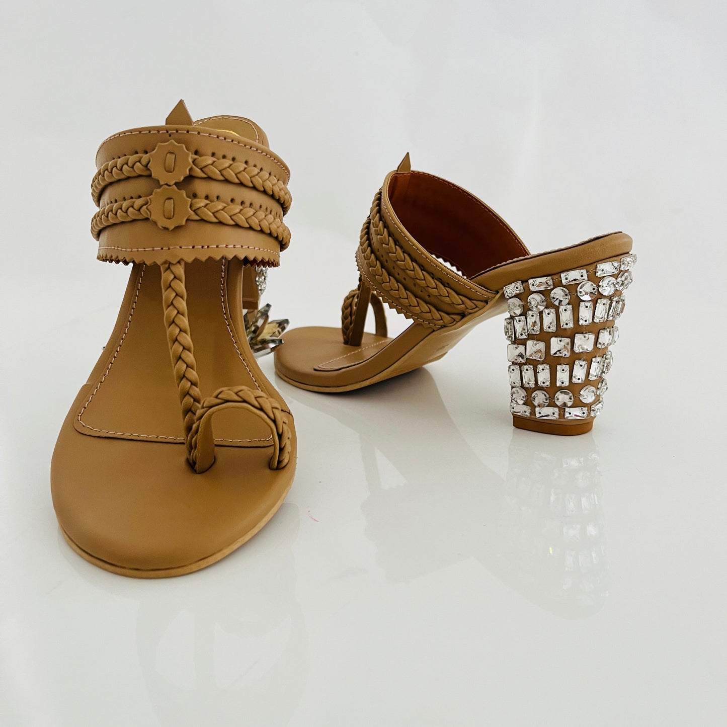Aurum Kolhapuri Heels
