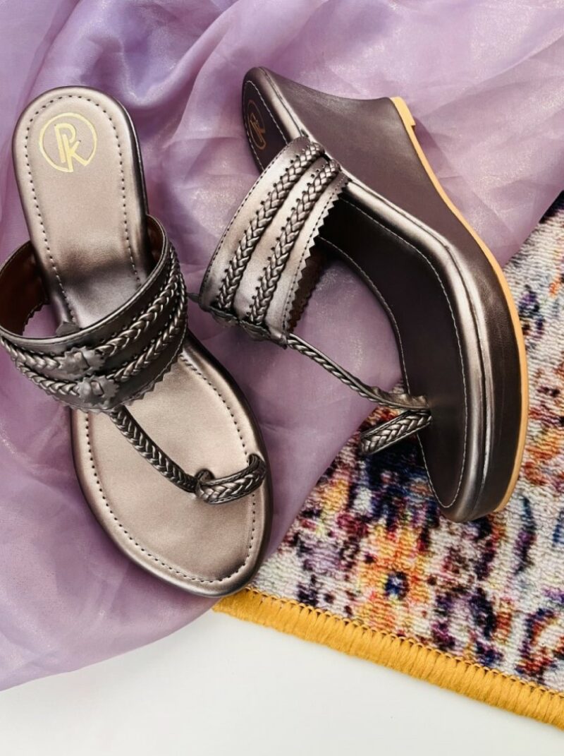Metallic Grey Kolhapuri Wedges