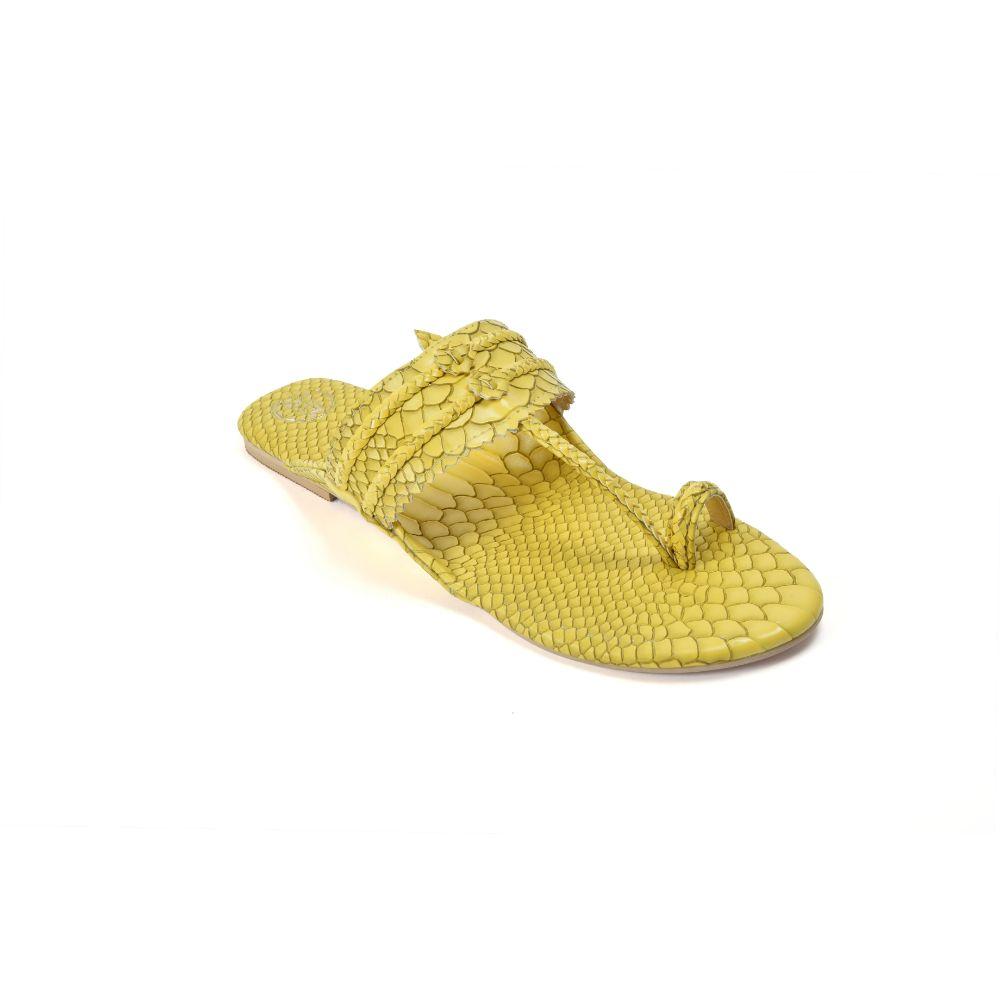 Textured Kolhapuris