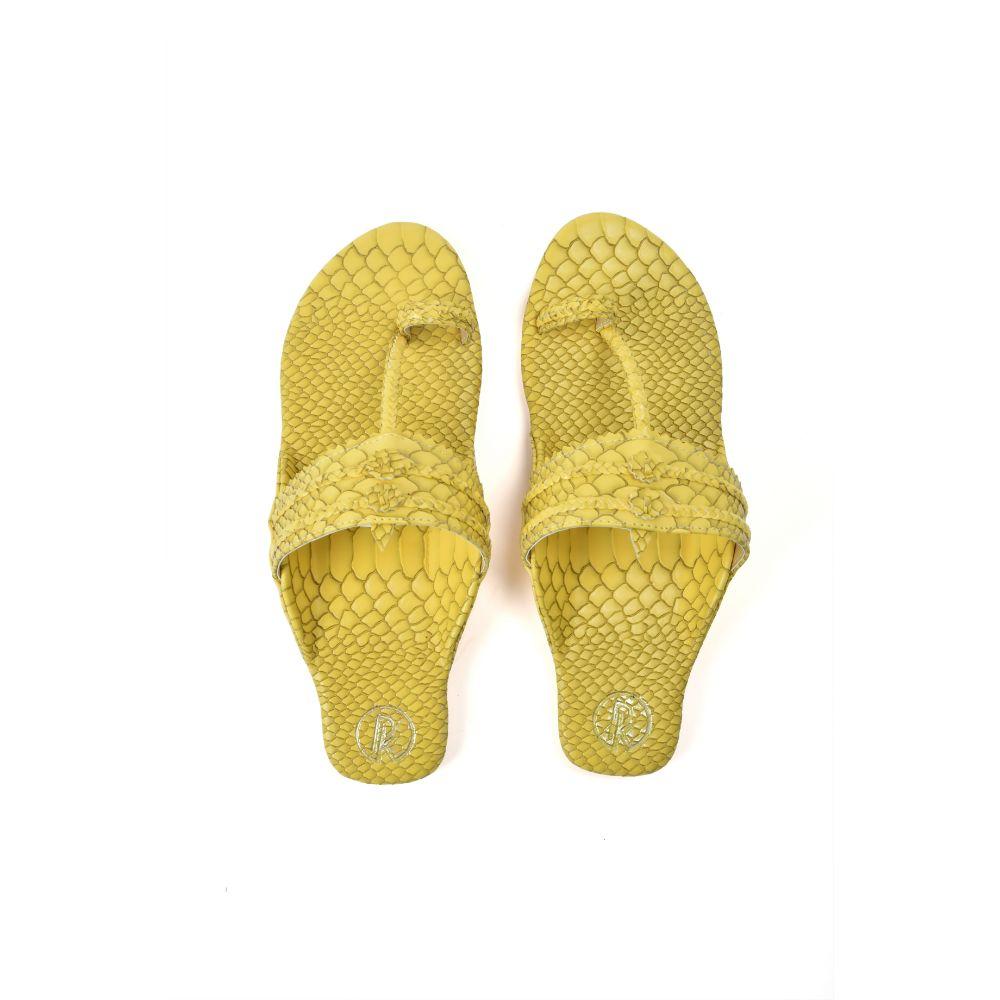 Textured Kolhapuris