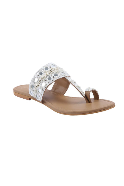 Shisha Cream Kolhapuri Flats