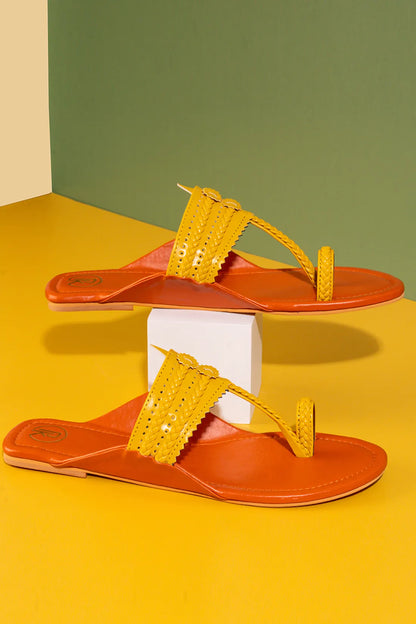 Yeor Color Block Kolhapuri