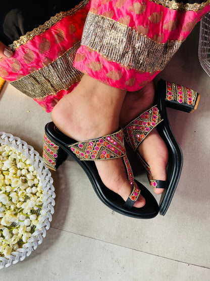 Aaina Kolhapuri Heels
