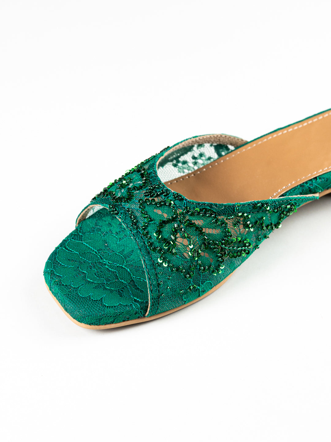 Emera - Embroidered Flats