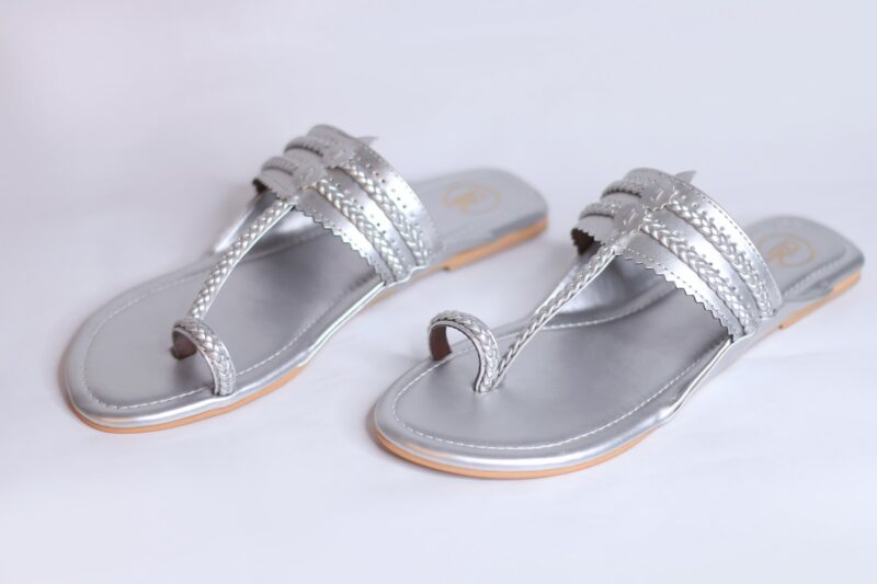 DULL SILVER KOLHAPURI FLATS