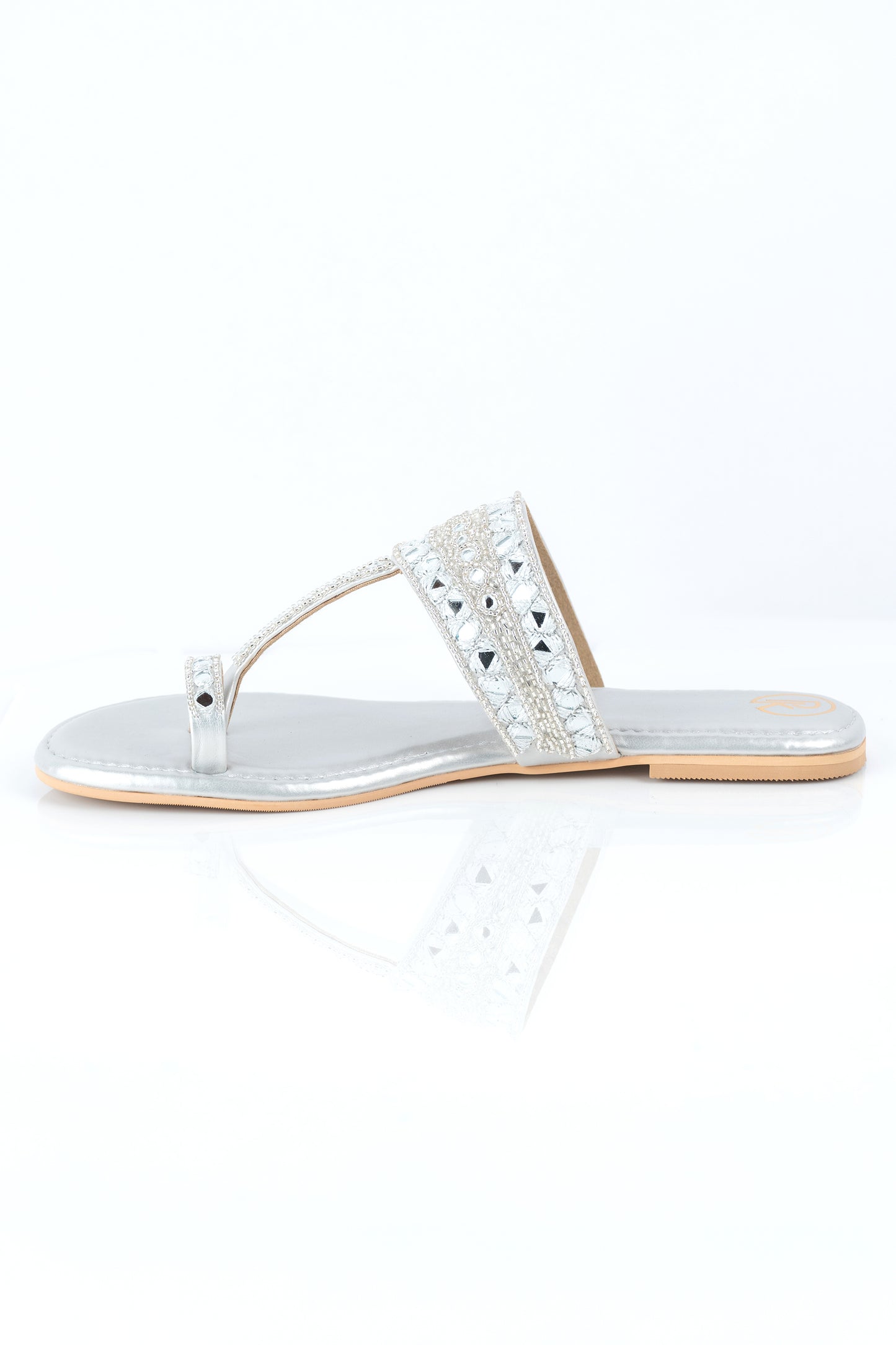 Dull Silver Sheesha Kolhapuri Flats