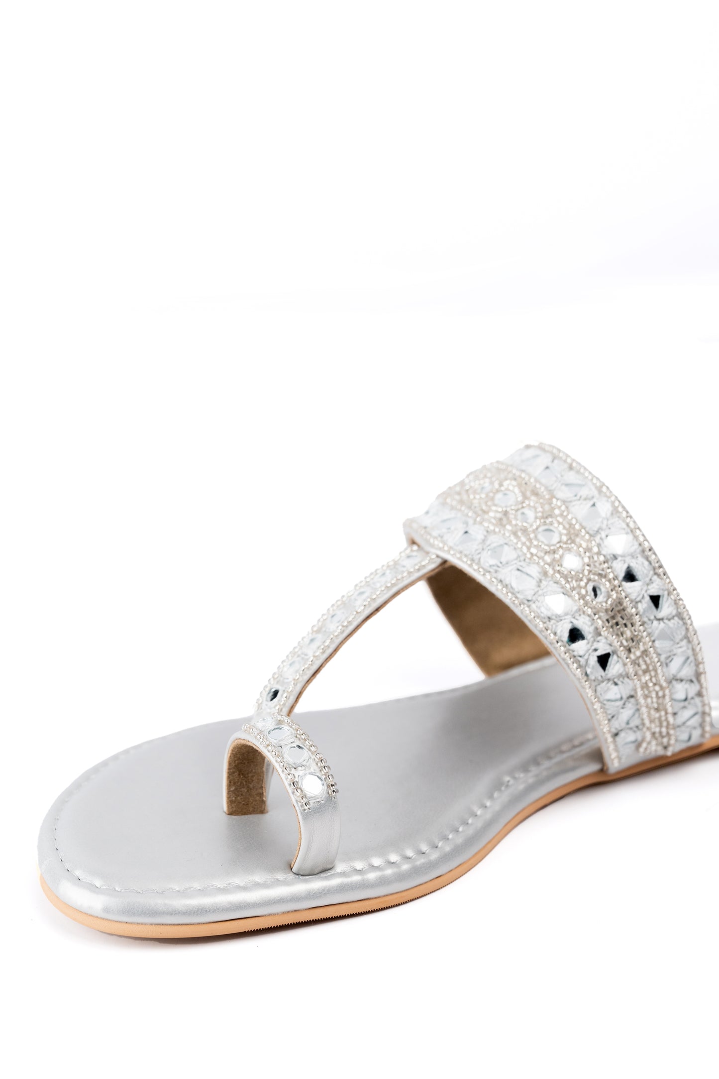 Dull Silver Sheesha Kolhapuri Flats